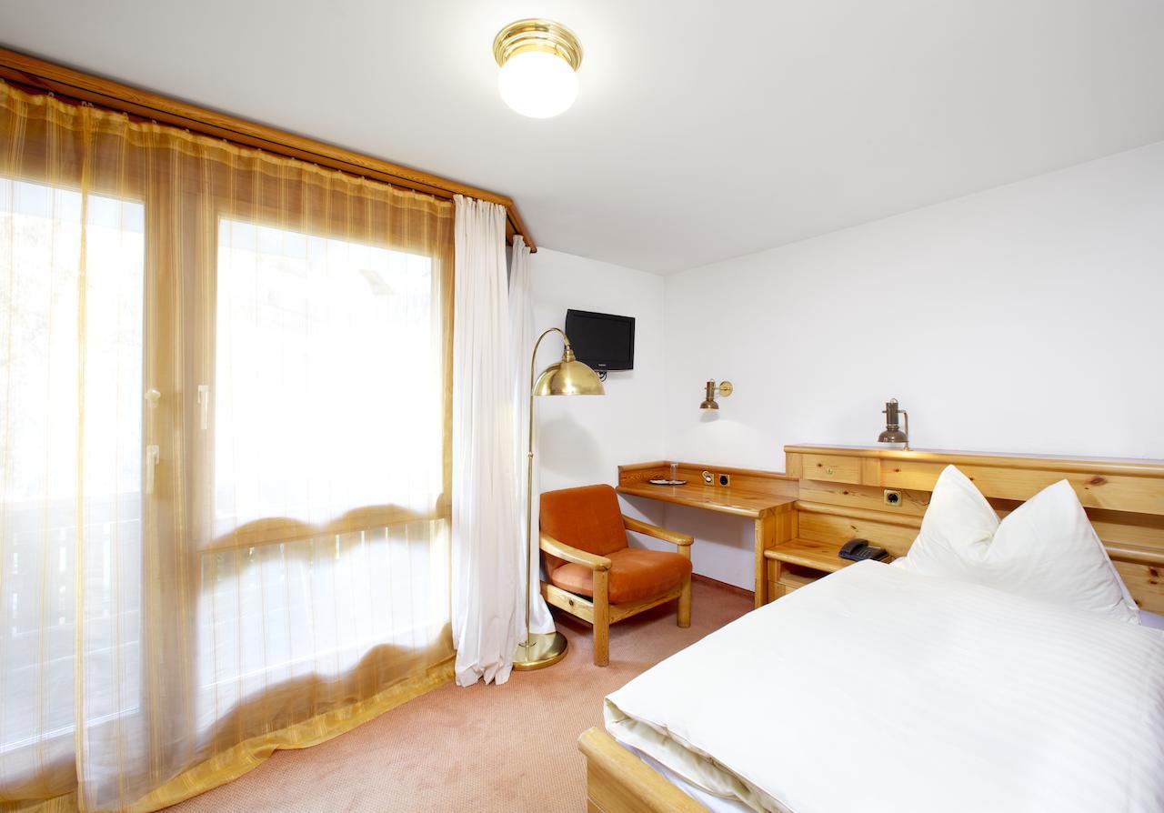 Arena Guesthouse Flims Room photo